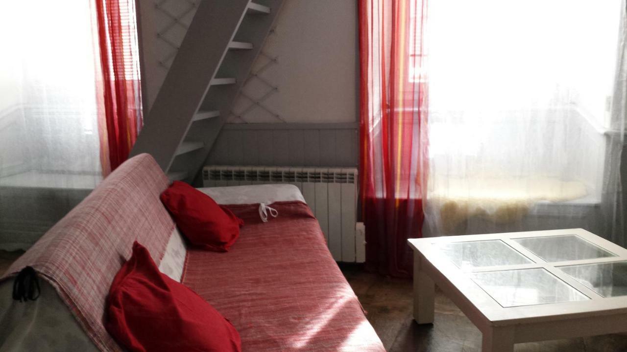 Coquet Studio En Mezzanine Nuit Pour 2 Personnes Saint-Girons  Eksteriør bilde