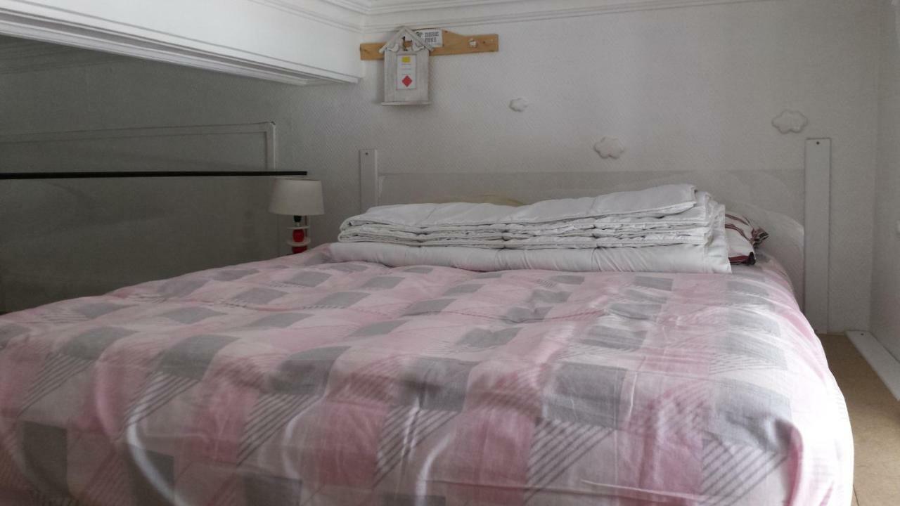 Coquet Studio En Mezzanine Nuit Pour 2 Personnes Saint-Girons  Eksteriør bilde