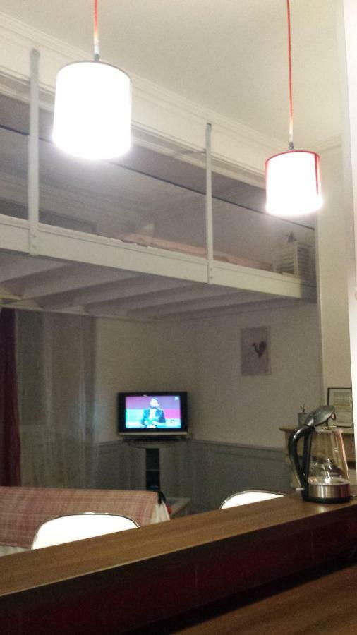Coquet Studio En Mezzanine Nuit Pour 2 Personnes Saint-Girons  Eksteriør bilde